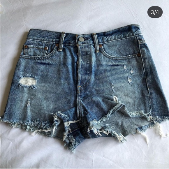 Levi’s high waisted 501 shorts - Picture 1 of 2